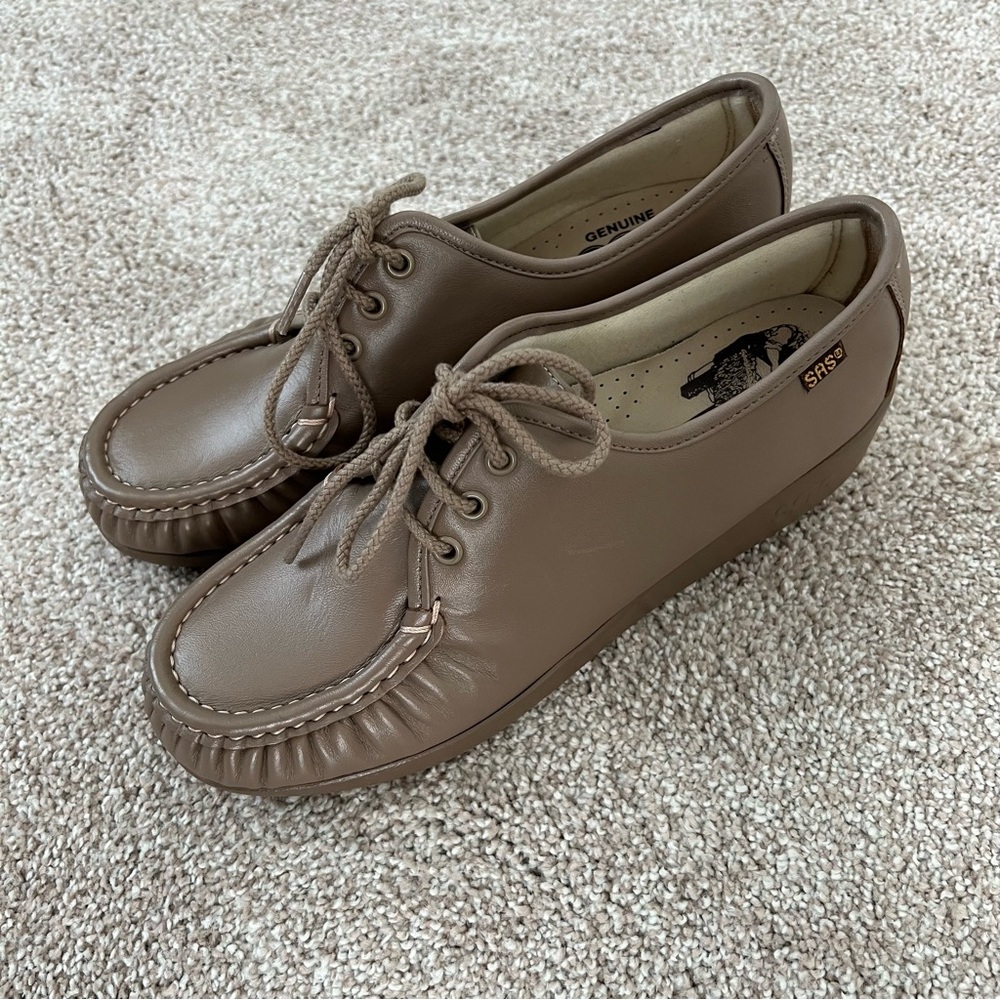 SAS Siesta Lace-Up Wedge Loafer Shoes - Tan - NWOB - Women’s 8.5 W